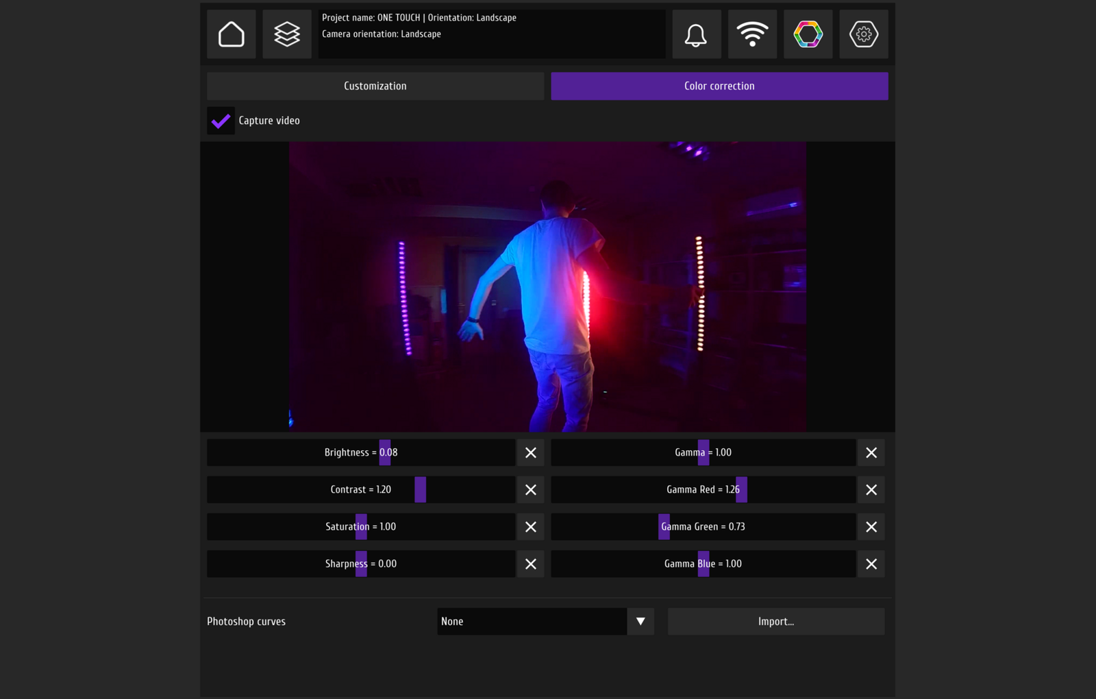 MixUp video workflow with capture and colour-correction controls in English